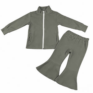 Новый высококачественный комплект для йоги и фитнеса для девочек 2026 года: толстовка на молнии и расклешенные леггинсы для тренировок и занятий в зале - Product Image 5