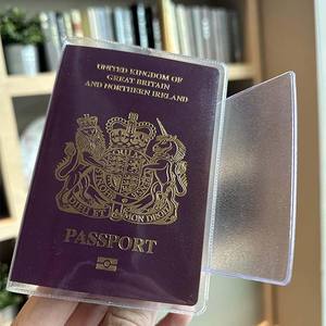 Protecteur de voyage pour carte d'identité en vinyle <span class=keywords><strong>transparent</strong></span> moderne personnalisé de luxe par sublimation porte-<span class=keywords><strong>passeport</strong></span> en PVC <span class=keywords><strong>transparent</strong></span> givré Vente en gros - Product Image 6