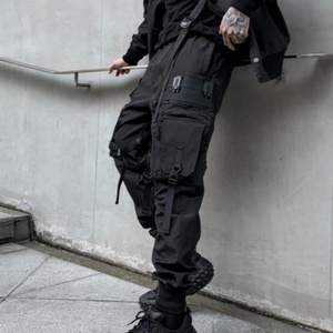 Pantalon cargo unisexe, streetwear personnalisé, vêtements techniques fonctionnels, multi-poches - Product Image 5