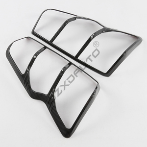 Cubierta de Luz Trasera Negra Mate de Fibra de Carbono para DMAX - Product Image 4