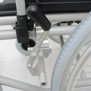 Vente en gros de fauteuil roulant robuste Capacité de 170kg Fauteuil roulant extra large surchargé pour adulte bon prix - Product Image 4