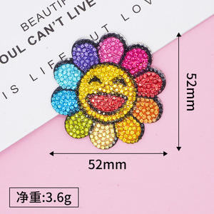 Hàng Tồn Kho Số Lượng Lớn Màu Sắc Cầu Vồng Ngôi Sao Hoa Hướng Dương Thiết Kế Nóng Cố Định Kim Cương Giả Phù Hiệu Vá Để Trang Trí - Product Image 5