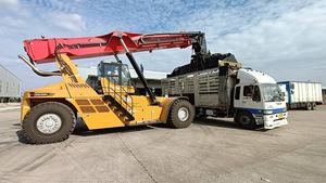 Mesin Port kontainer Forklift 45ton <span class=keywords><strong>20ft</strong></span> 40ft mencapai Stacker - Product Image 2