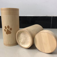 Urne funéraire pour animaux de compagnie ECO Memorials Classic en bambou naturel à imprimé léopard avec empreinte de patte pour petits animaux