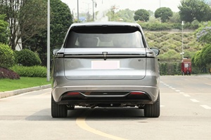 S09 4WD 2WD SUV แบบไฮบริดปรับระยะได้อย่างล้ำลึกด้วยคุณสมบัติ SHENGLAN ยานยนต์พลังงานไฟฟ้าใหม่ - Product Image 4
