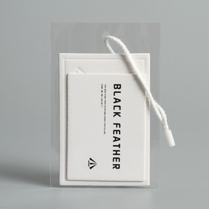 Etiquetas de Papel Personalizadas para Ropa, con Impresión UV, Serigrafía, Relieve y Lámina, para Jeans y Prendas - Product Image 6