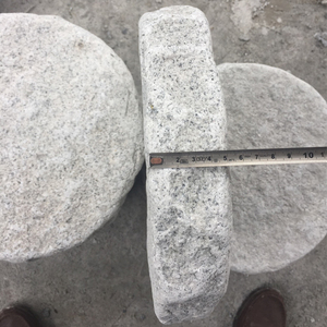 Marchepieds ronds en granit gris pour aménagement paysager - Product Image 4