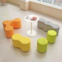 ZDH Kinder Buntes Dreieckiges PU-Leder-Sofa Modernes Design Sicher Umweltfreundlich Bequem für Wohnzimmer Schlafzimmer Schule Esszimmer