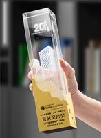 Cube créatif personnalisé en gros K9 trophée en verre clair verre métal étoile Base Souvenir Laser pentagramme concours cadeaux