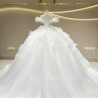 Robe de mariée élégante Jancember JFH118, style robe de bal à épaules dénudées, avec volants et plumes