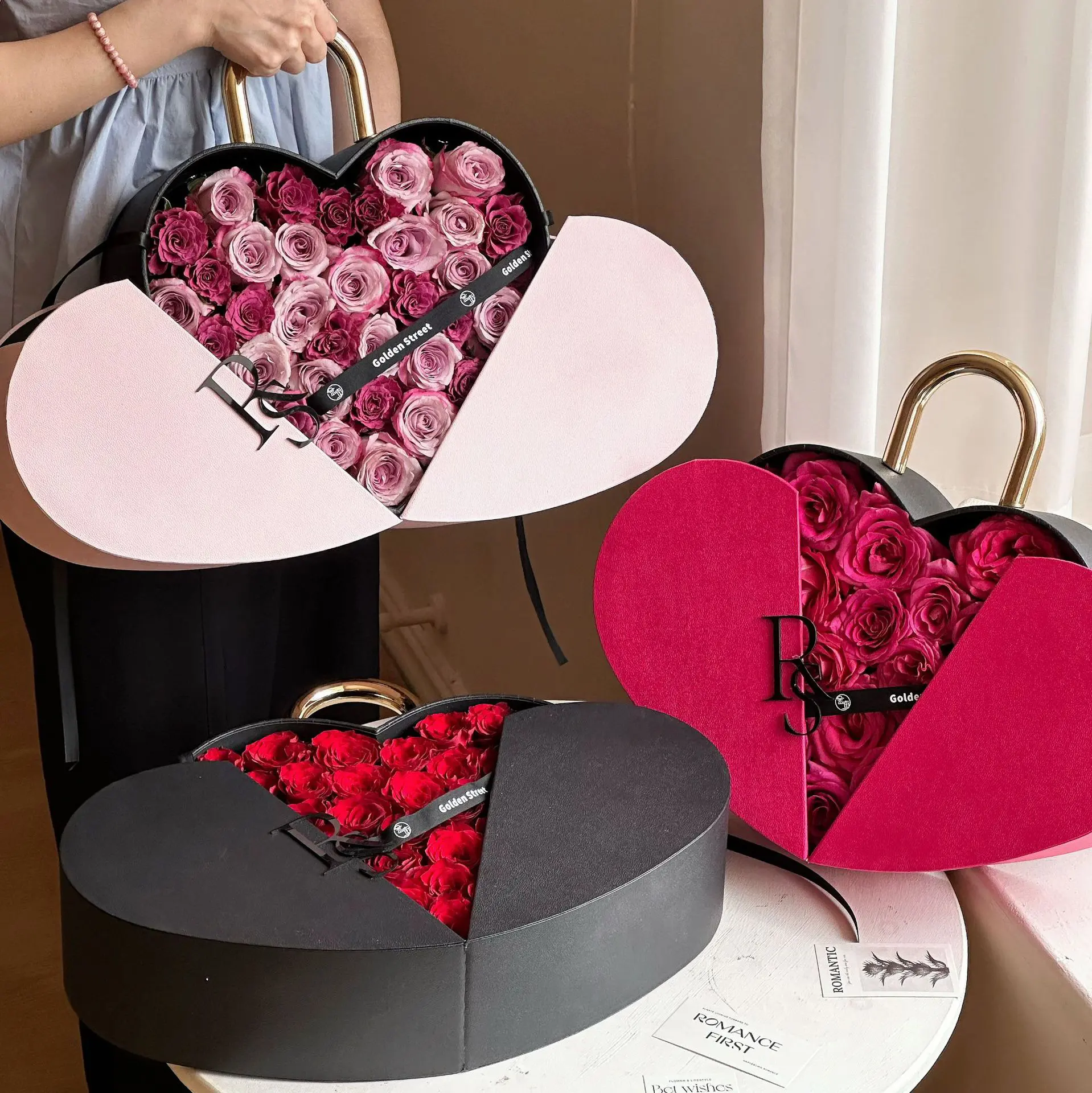어머니의 날 럭셔리 스팟 도매 하트 모양의 투명 창 선물 상자 립스틱 장미 사랑 선물 상자 발렌타인 상자