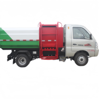 Camion à ordures compacteur automatique à chargement latéral, véhicule de collecte des déchets diesel à chargement automatique