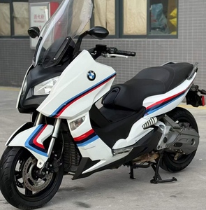 Utilisé pour la <span class=keywords><strong>BMW</strong></span> C600 de 2015. Scooter sportif d'occasion de haute qualité, 600 cm³ - Product Image 1