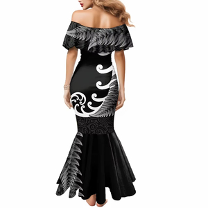 Abito Lungo Personalizzato Stile Rugby Neozelandese con Motivo Sirena e Ferula d'Argento Maori - Product Image 2