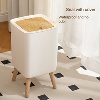 Poubelle tactile en plastique pour salon, luxe léger, haut de gamme, grande capacité, pieds hauts, grain de bois, forme ergonomique, ouverture par poussoir