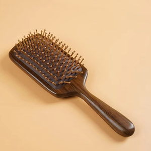 <span class=keywords><strong>Precio</strong></span> de fábrica: <span class=keywords><strong>Cepillo</strong></span> de madera de sándalo natural hecho a mano, antiestático, con bolsa acolchada y mango, para masaje capilar. - Product Image 3