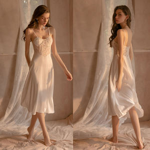 Vente en gros de vêtements de nuit sexy pour femmes, robe de nuit en dentelle et soie, pyjama, chemise de nuit brodée en dentelle, robe de nuit longue - Product Image 2