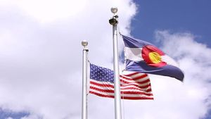 <span class=keywords><strong>2025</strong></span> Mới Chuyên Nghiệp Nhỏ Trung Hoặc Lớn In Kỹ Thuật Số Ba Lớp Tùy Chỉnh Colorado Cờ Bất Kỳ Thiết Kế Ngoài Trời Bay Cờ 3X5FT - Product Image 5