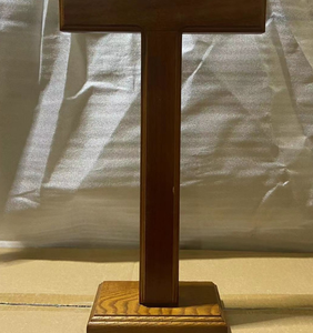 Decoración <span class=keywords><strong>de</strong></span> mesa cruzada <span class=keywords><strong>de</strong></span> madera <span class=keywords><strong>de</strong></span> nuevo diseño para iglesia cristiana escuela dominical Primera Comunión bautismo decoración boda tiempo <span class=keywords><strong>de</strong></span> oración - Product Image 4