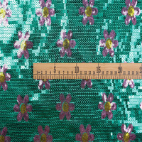 Luxe personnalisé 5mm 3d Floral Tulle Mesh Sequin Glitter Multicolore Vert Fleur Broderie Sequin Tissu pour Robe, Mariage