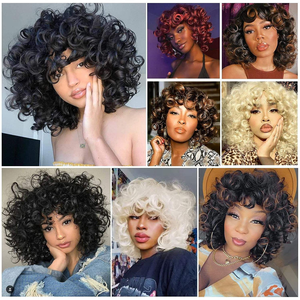 <span class=keywords><strong>Parrucca</strong></span> corta <span class=keywords><strong>Afro</strong></span> crespa riccia con frangetta per donne nere Cosplay soffice senza colla misto marrone biondo capelli sintetici naturali - Product Image 6