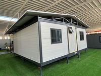 Maisons souterraines de type bunker, conteneurs modernes imperméables de 40 pieds, modèles de conteneurs maritimes aménagés avec salon
