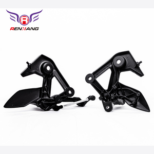Reposapiés negro para motocicleta <span class=keywords><strong>Renhang</strong></span> ADC12 original de fábrica para colocación inferior en los Sistemas de carrocería Italika 250 - Product Image 6