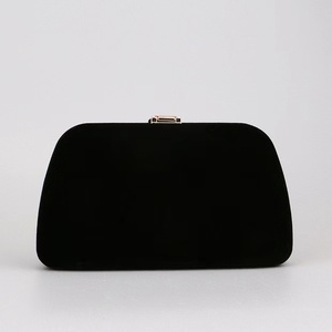 Bolso de Noche de Terciopelo Vintage de Alta Calidad con Diseño de Hojas, Bolso de Mano Cuadrado para Fiesta, Elegante Bolso Negro de Lujo 5A - Product Image 5