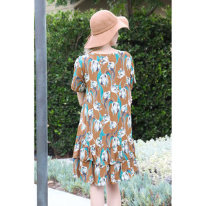 Abito a maniche corte con volant floreali - Product Image 3