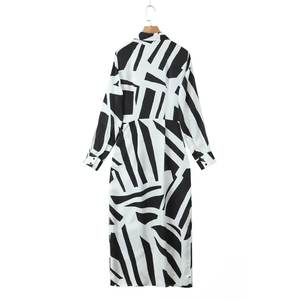 TAOP&ZA Nouvelle Collection Printemps 2026 – <span class=keywords><strong>Robe</strong></span> Élégante en <span class=keywords><strong>Satin</strong></span> Imprimé Zèbre à Boutonnage Simple et Ceinture à Nouer pour Femme 2443 - Product Image 2