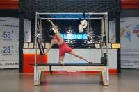 Machine de Pilates Cadillac en bois d'érable de qualité commerciale MJD Fitness |   Système de studio complet pour l'entraînement physique