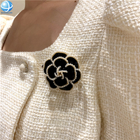 Broches en gros Camélia Noir, inspirées de la mode, broches de créateur CC, bijoux de luxe pour femmes, épingles à logo GG célèbres