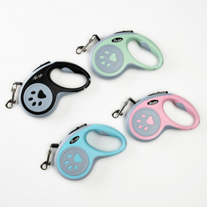 Correa automática retráctil de 3/5M para perros y gatos, cinta antiruptura, decoraciones de plástico para exteriores, correa para perros, accesorios de moda para mascotas - Product Image 3