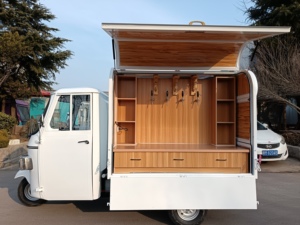 Nouveau camion de nourriture électrique à <span class=keywords><strong>3</strong></span> roues, style Piaggio Ape, bar mobile, chariot à bière, boissons, glaces, tricycle de vente ambulante à vendre - Product Image 2