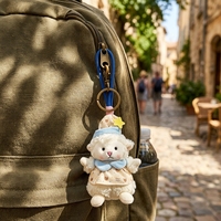 Porte-clés personnalisé en peluche agneau Kawaii, adorable breloque de sac en forme d'animal en peluche avec bonnet de nuit et robe pour décoration de sac à dos, cadeau d'anniversaire