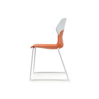 Chaise d'entraînement empilable moderne pour étudiants, avec pieds en métal, dossier en plastique et siège rembourré, idéale pour les conférences, les réunions et les salles scolaires