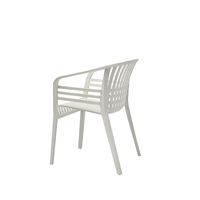 Fauteuil empilable moderne en plastique DHF Geordie Poltro avec design à lattes creuses, léger, pour terrasse, bistrot, café, balcon, intérieur
