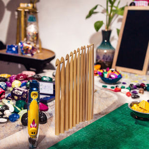 Crochets à crochetage en bois personnalisés, ergonomiques et pratiques, lot de 12 pièces en bois clair rond pour le tricot à la main - Product Image 3