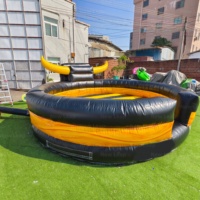 Taureau mécanique de rodéo avec anneau de sécurité gonflable, jeu d'équitation gonflable en PVC pour événements et locations commerciales