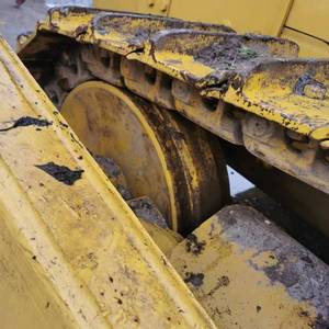 Bulldozer Komatsu D155 usado en Japón, bulldozer tipo oruga grande Original con componente de núcleo de motor de gran venta - Product Image 5