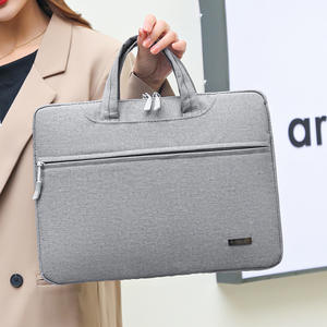 Sac pour ordinateur portable pour femmes en vente chaude, sac à bandoulière <span class=keywords><strong>pas</strong></span> <span class=keywords><strong>cher</strong></span> pour ordinateur portable de 15,6 pouces, sac pour tablette en velours, logo OEM personnalisé, sacoche unisexe, housse pour ordinateur portable - Product Image 3