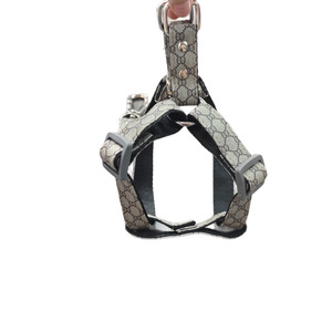 Personalizado Personalizado Moda Respirável Designer Couro Dog Harness Luxo Dog Harness Pet Coleiras Trelas Arnês para Cão - Product Image 1