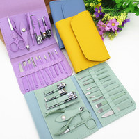 Ensemble de manucure et pédicure portable 16 pièces, kit de soin des ongles, outils en acier inoxydable avec étui de voyage pour la maison et les voyages
