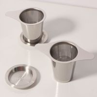 Infuseur à thé moderne en acier inoxydable 18/8, maille extra fine, avec doubles poignées pour suspendre théières, tasses et mugs