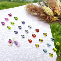 50 Pièces Mini Charms Coccinelle à Sept Points pour Nail Art, Adorables Décorations en Résine pour Ongles, Perles et Accessoires de Manucure Artisanale