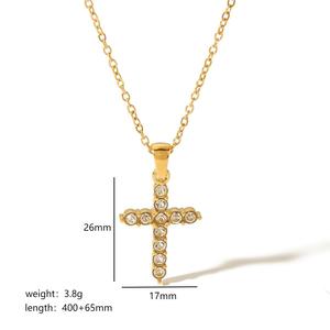 Sản Xuất Bán Buôn Không Làm xỉn Đầy Đủ Zircon Chéo Mặt Dây Chuyền Vòng Cổ 18K Mạ Vàng Thép Không Gỉ Vòng Cổ Trang Sức Cho Phụ Nữ - Product Image 6