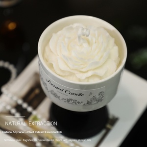 Coffret Cadeau Bougie Parfumée Camélia, Porte-Bougie en Céramique, Ornement Parfumé aux Huiles Essentielles pour Chambre à Coucher, Cadeau Saint-Valentin - Product Image 3