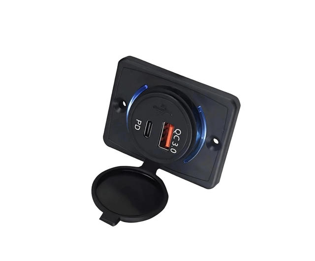 12V 24V Universal Dual Port Bus Car Socket QC3.0 USB Type C & a 20W PD USB Car Charger Flame Resistant CE/FCC Certified Black