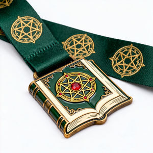 Medalla Personalizada de Oro Fabricada a Medida para Maratón, Carreras de 5K, Ciclismo, Atletismo, Karate y Otros Deportes - Product Image 4