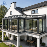 Véranda sur mesure quatre saisons avec balcon, en aluminium à rupture de pont thermique, verre double vitrage Low-E